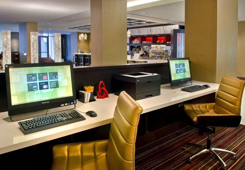 Courtyard By Marriott Washington, D.C./Foggy Bottom Hotel Exterior photo